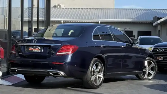 MERCEDES-BENZ-E 250-2017