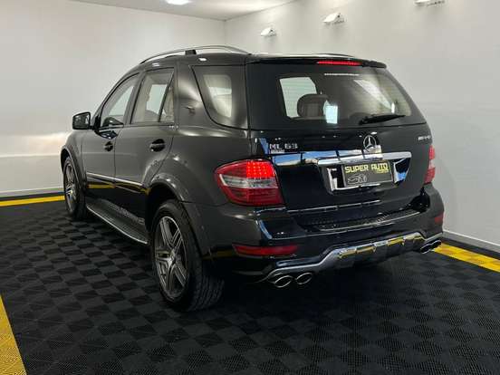 MERCEDES-BENZ-ML 63 AMG-6.2 V8 32V GASOLINA 4P AUTOMÁTICO MERCEDES-BENZ-ML 63 AMG-2010