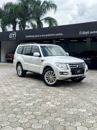 MITSUBISHI PAJERO FULL 3.2 HPE 4X4 16V TURBO INTERCOOLER DIESEL 4P AUTOMÁTICO