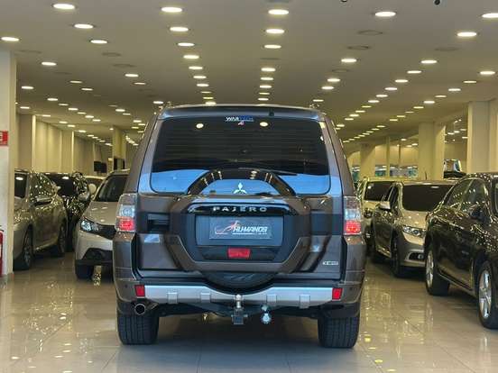 MITSUBISHI-PAJERO FULL-2014