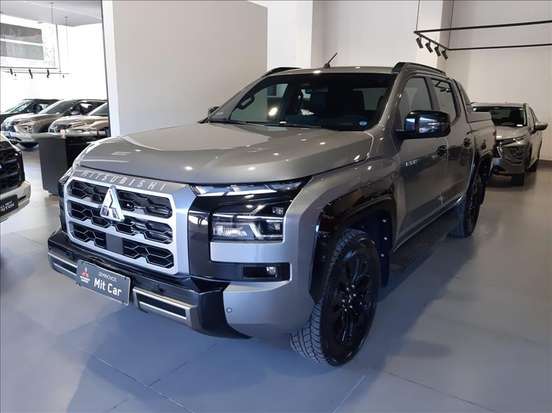 MITSUBISHI-TRITON-2025