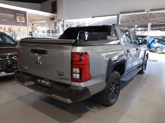 MITSUBISHI-TRITON-2.4 BITURBO DIESEL CD KATANA 4X4 AUTOMÁTICO MITSUBISHI-TRITON-2025