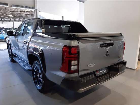 MITSUBISHI-TRITON-2.4 BITURBO DIESEL CD KATANA 4X4 AUTOMÁTICO MITSUBISHI-TRITON-2025