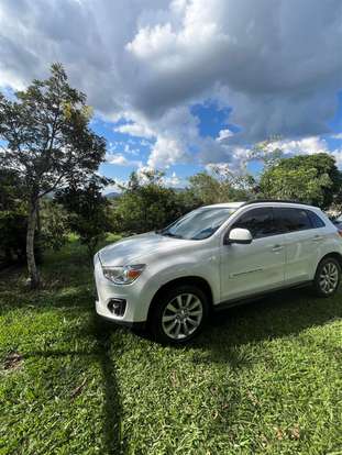 MITSUBISHI-ASX-2014
