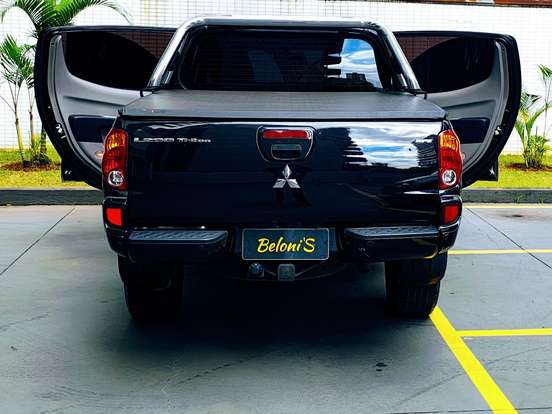 MITSUBISHI-L200 TRITON-3.5 HPE 4X4 CD V6 24V FLEX 4P AUTOMÁTICO MITSUBISHI-L200 TRITON-2012