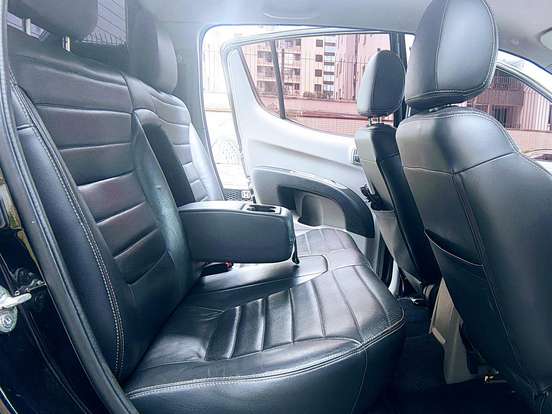 MITSUBISHI-L200 TRITON-3.5 HPE 4X4 CD V6 24V FLEX 4P AUTOMÁTICO MITSUBISHI-L200 TRITON-2012