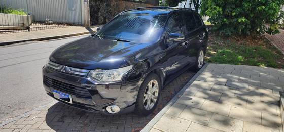 MITSUBISHI OUTLANDER 2.0 16V GASOLINA 4P AUTOMÁTICO
