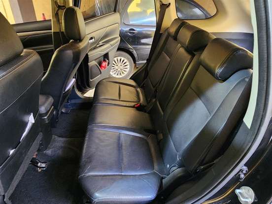 MITSUBISHI-OUTLANDER-2.0 16V GASOLINA 4P AUTOMÁTICO MITSUBISHI-OUTLANDER-2013