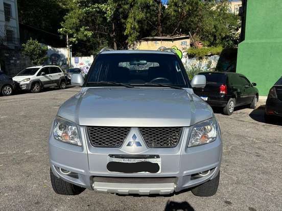 MITSUBISHI-PAJERO TR4-2.0 4X4 16V 140CV FLEX 4P AUTOMÁTICO MITSUBISHI-PAJERO TR4-2010