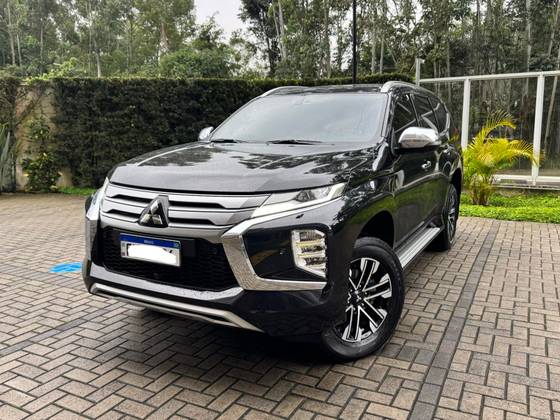 MITSUBISHI PAJERO SPORT 2.4 16V MIVEC TURBO DIESEL HPE-S AWD AUTOMÁTICO