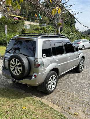 MITSUBISHI-PAJERO TR4-2.0 4X4 16V 140CV FLEX 4P AUTOMÁTICO MITSUBISHI-PAJERO TR4-2014