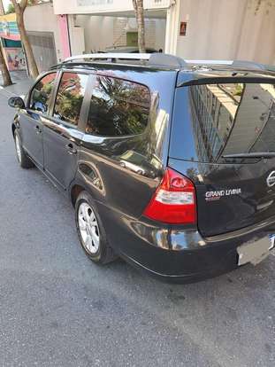 NISSAN-GRAND LIVINA-1.8 SL 16V FLEX 4P AUTOMÁTICO NISSAN-GRAND LIVINA-2014