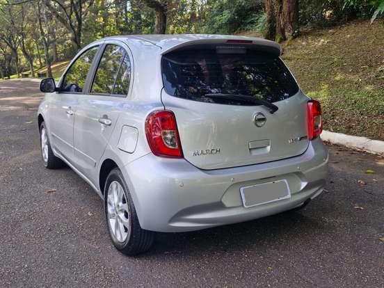 NISSAN-MARCH-1.6 SV 16V FLEX 4P XTRONIC NISSAN-MARCH-2017