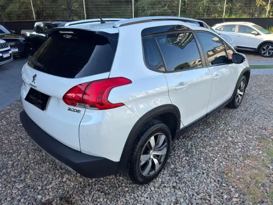 PEUGEOT-2008-2018