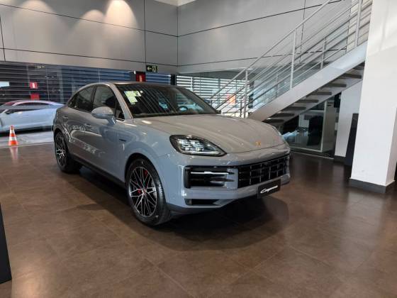 PORSCHE CAYENNE 3.0 V6 S E-HYBRID COUPÉ AWD TIPTRONIC S