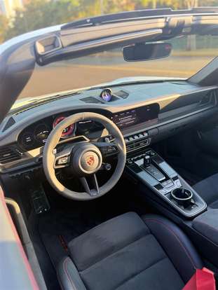 PORSCHE-911-2023