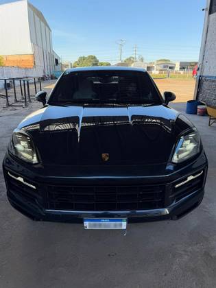PORSCHE CAYENNE 2024 3.0 V6 E-HYBRID COUPÉ AWD TIPTRONIC S