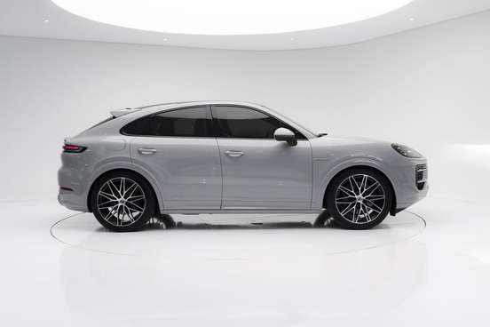 PORSCHE-CAYENNE-2024