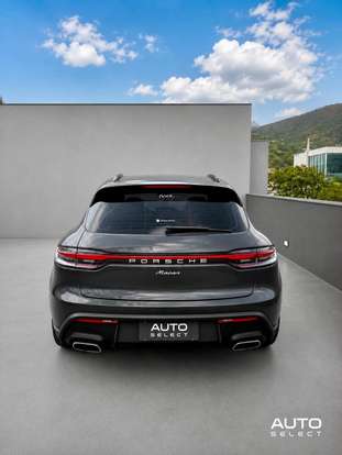 PORSCHE-MACAN-2021