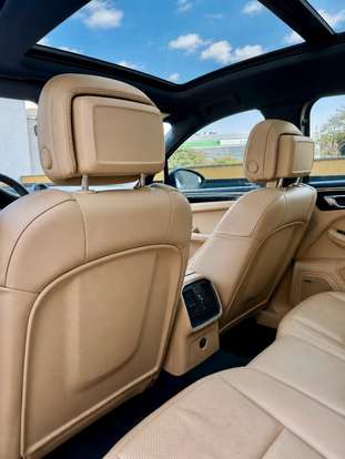 PORSCHE-MACAN-2021
