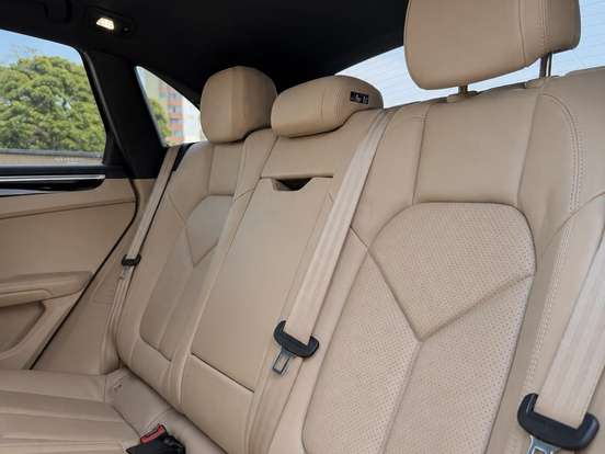 PORSCHE-MACAN-2.0 TURBO GASOLINA PDK PORSCHE-MACAN-2021