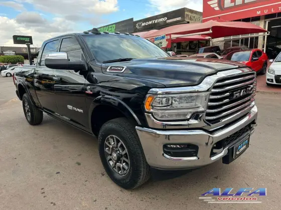 RAM 3500 6.7 I6 TURBO DIESEL LIMITED LONGHORN CD 4X4 AUTOMÁTICO RAM 3500 6.7 I6 TURBO DIESEL LIMITED LONGHORN CD 4X4 AUTOMÁTICO