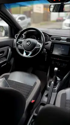 RENAULT-DUSTER-2023