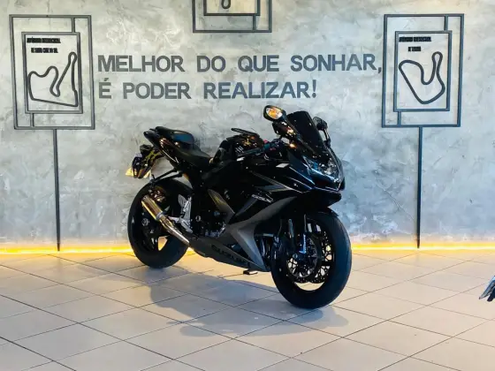 SUZUKI GSX-R750 W SRAD SUZUKI GSX-R750 W SRAD