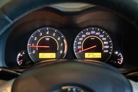 TOYOTA-COROLLA-2013