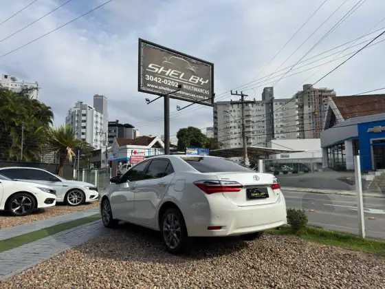 TOYOTA COROLLA 2.0 XEI 16V FLEX 4P AUTOMÁTICO TOYOTA COROLLA 2.0 XEI 16V FLEX 4P AUTOMÁTICO