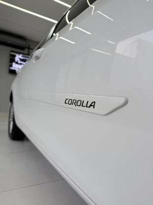 TOYOTA-COROLLA-2015