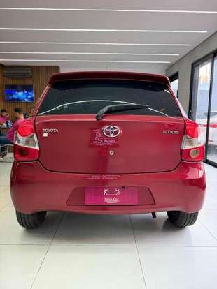 TOYOTA-ETIOS-2014