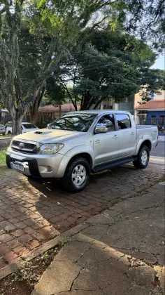 TOYOTA HILUX 3.0 SRV 4X4 CD 16V TURBO INTERCOOLER DIESEL 4P AUTOMÁTICO TOYOTA HILUX 3.0 SRV 4X4 CD 16V TURBO INTERCOOLER DIESEL 4P AUTOMÁTICO