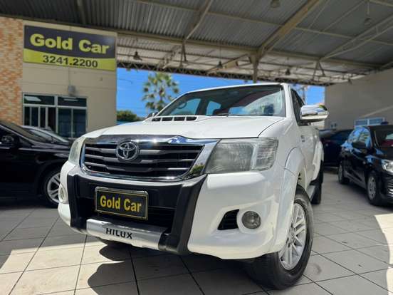 TOYOTA-HILUX-3.0 SRV TOP 4X4 CD 16V TURBO INTERCOOLER DIESEL 4P AUTOMÁTICO TOYOTA-HILUX-2013