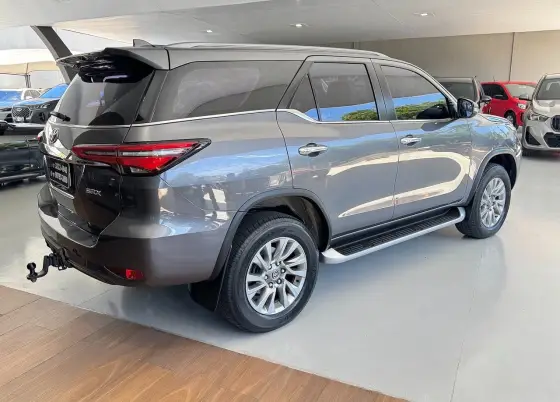 /en/city/cate-car-used-car/toyota-hilux-sw4-2022-2-8-d-4d-turbo-diesel-srx-7l-4x4-automatic-48490293610218496/-4