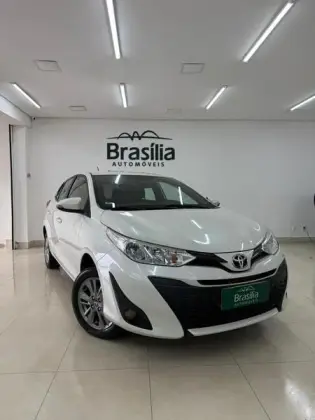 TOYOTA YARIS 1.5 16V FLEX SEDAN XL PLUS CONNECT MULTIDRIVE TOYOTA YARIS 1.5 16V FLEX SEDAN XL PLUS CONNECT MULTIDRIVE