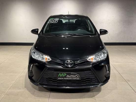 TOYOTA-YARIS-2024