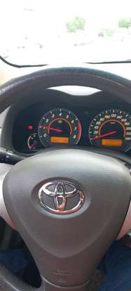 TOYOTA-COROLLA-2010