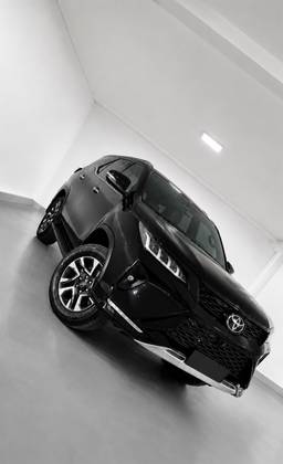 TOYOTA HILUX SW4 2024 2.8 D-4D TURBO DIESEL DIAMOND 7L 4X4 AUTOMATIC