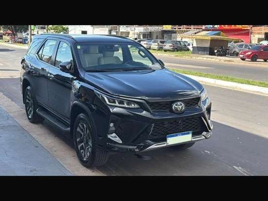 TOYOTA-HILUX SW4-2.8 D-4D TURBO DIESEL DIAMOND 7L 4X4 AUTOMÁTICO TOYOTA-HILUX SW4-2022
