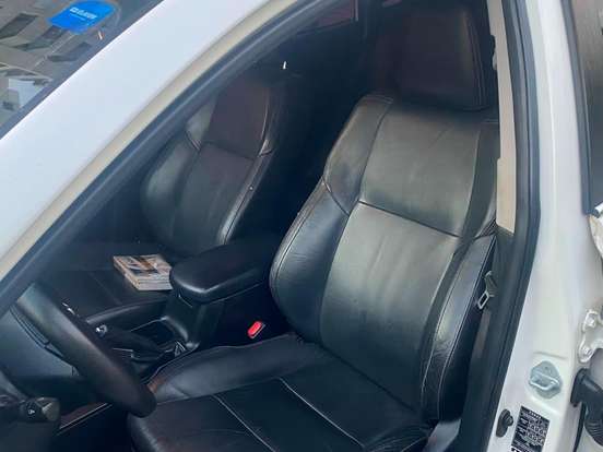 TOYOTA-RAV4-2015