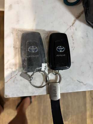 TOYOTA-RAV4-2019