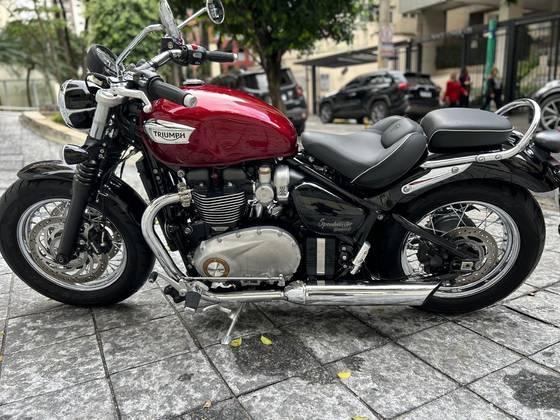TRIUMPH BONNEVILLE SPEEDMASTER 