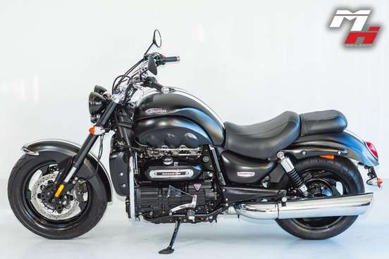 TRIUMPH-ROCKET III ROADSTER-2013