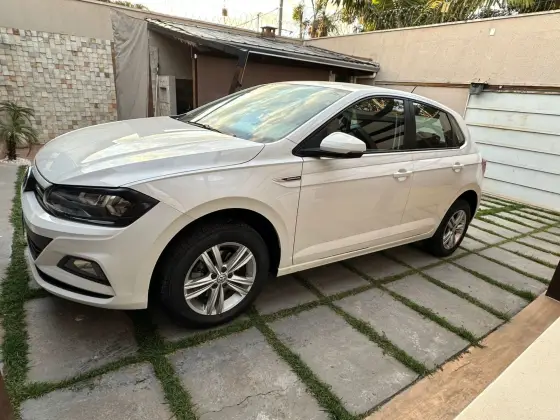 VOLKSWAGEN POLO 1.0 200 TSI COMFORTLINE AUTOMÁTICO