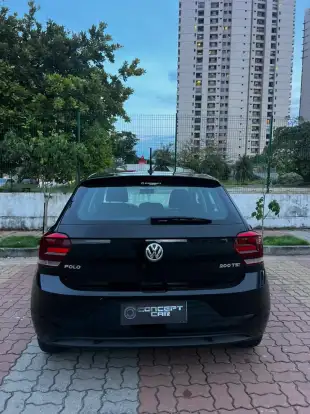 VOLKSWAGEN-POLO-2021