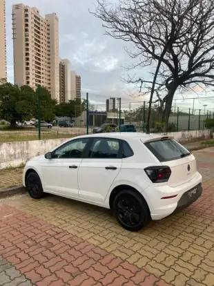 VOLKSWAGEN-POLO-2025