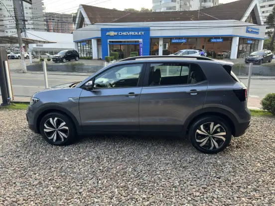 VOLKSWAGEN-T-CROSS-2023