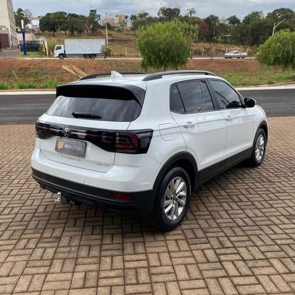 VOLKSWAGEN-T-CROSS-2023