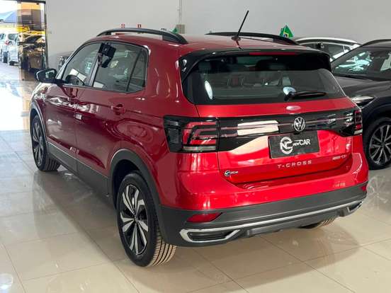VOLKSWAGEN-T-CROSS-2022